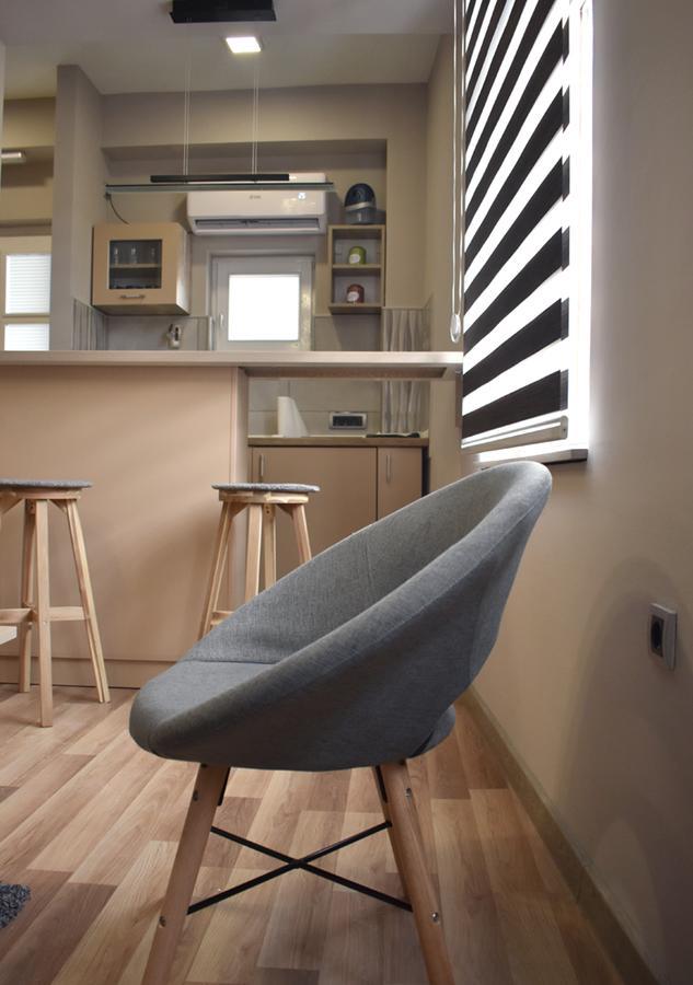 Apartmani Zrenjanin Exteriör bild