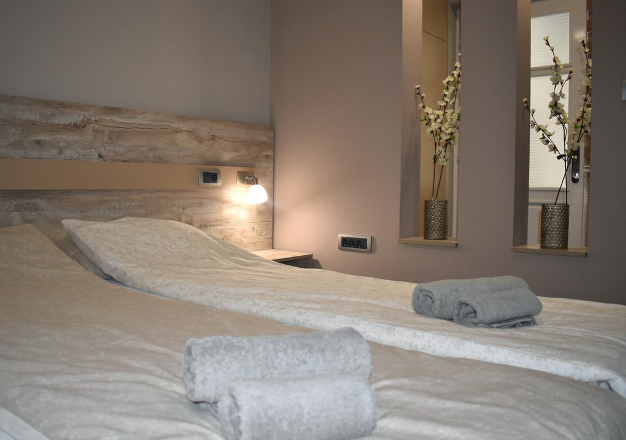 Apartmani Zrenjanin Exteriör bild