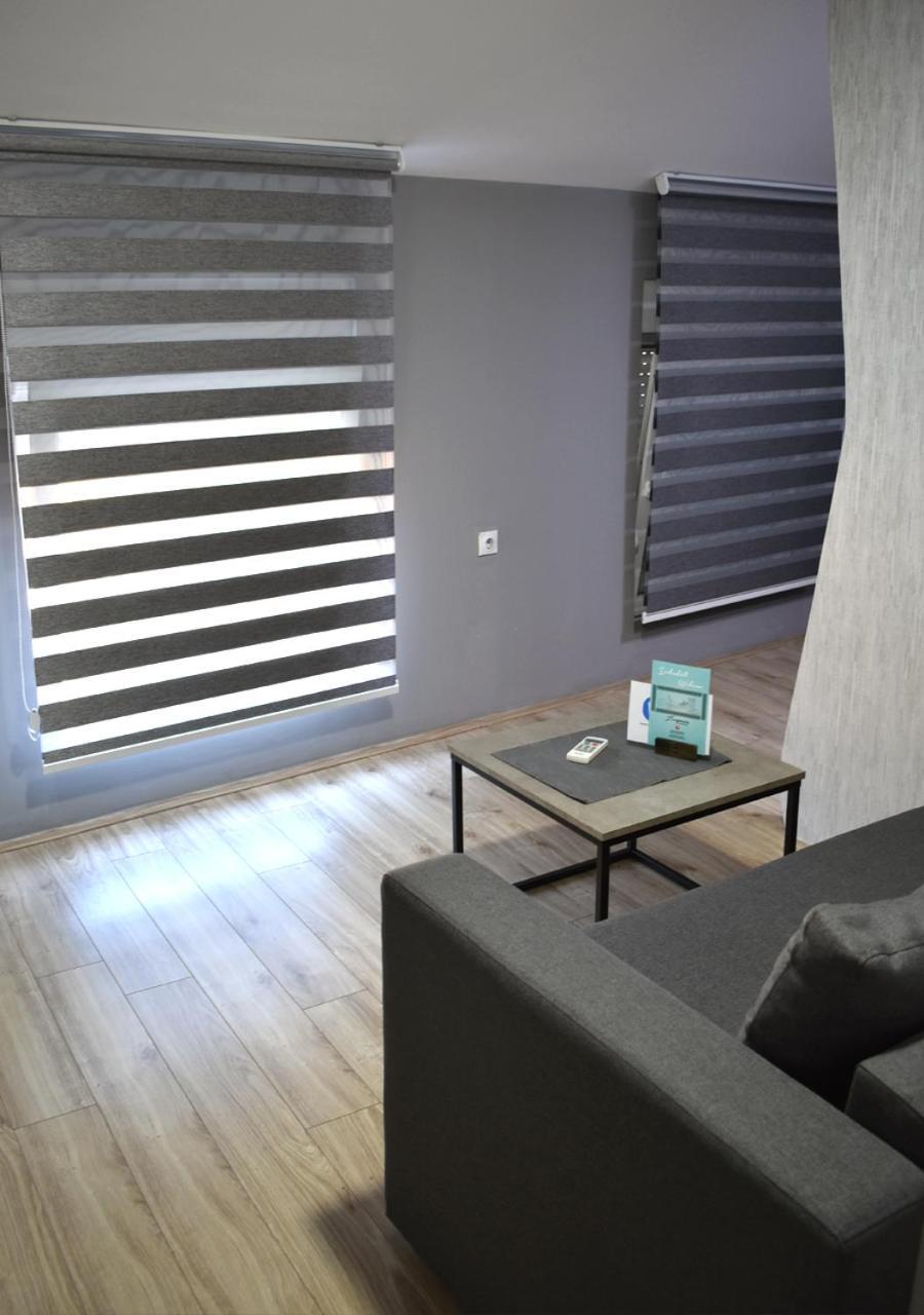 Apartmani Zrenjanin Exteriör bild