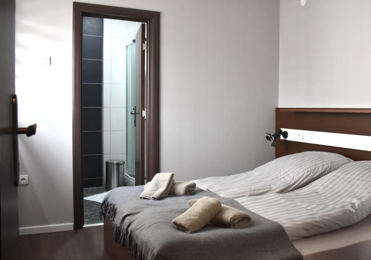 Apartmani Zrenjanin Exteriör bild