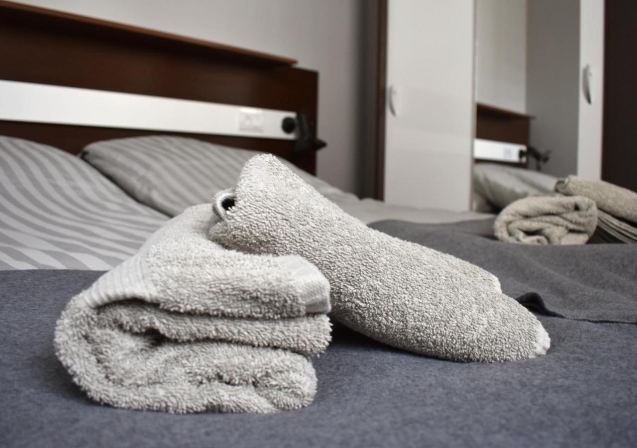 Apartmani Zrenjanin Exteriör bild