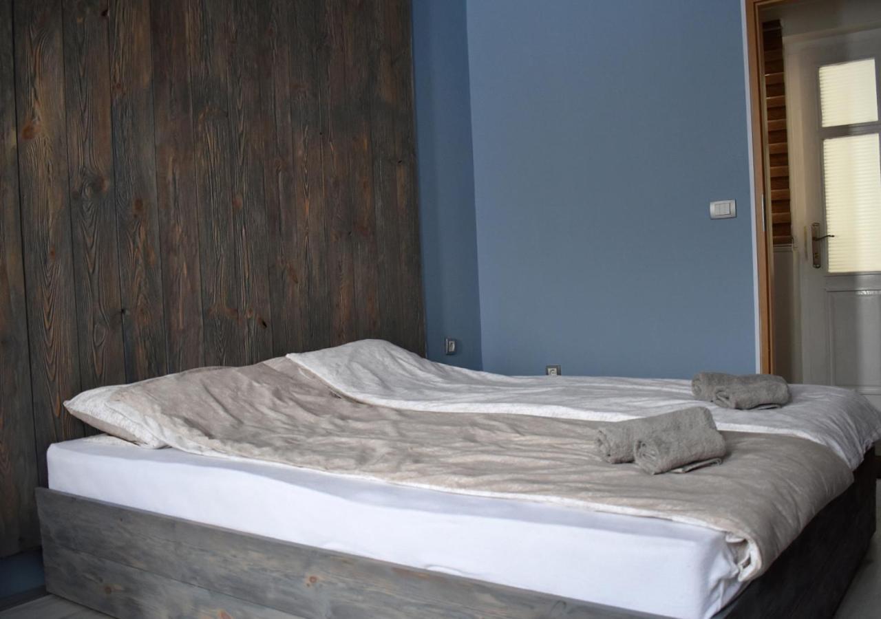 Apartmani Zrenjanin Exteriör bild